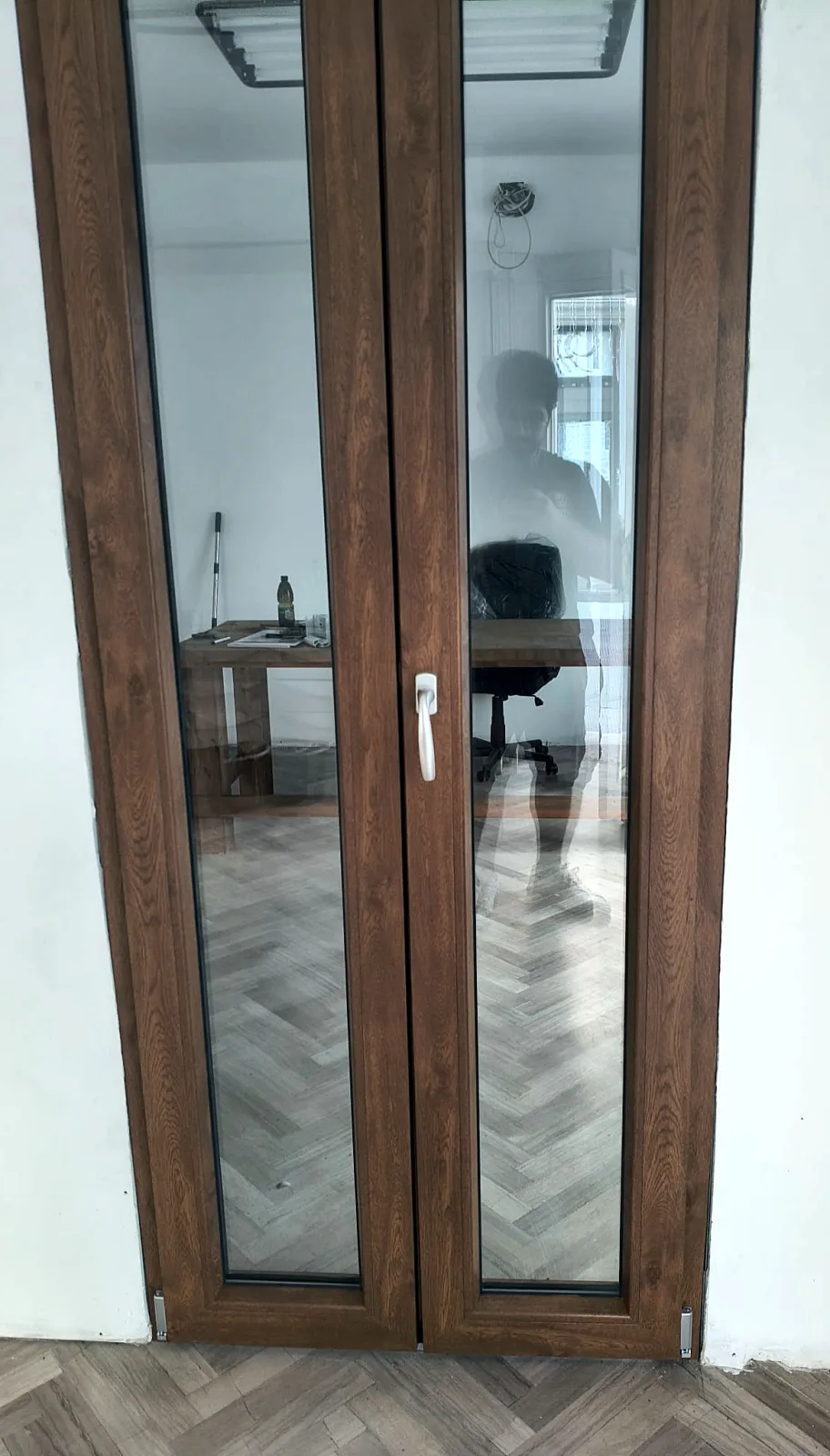 Portafinestra effetto noce vista dall'interno